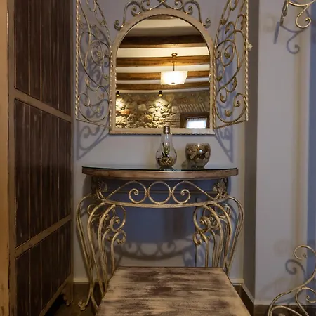 Maria's Boutique 4*