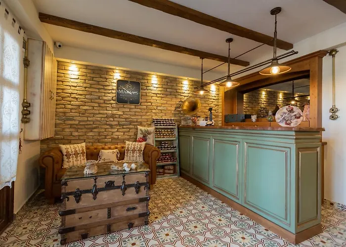 Maria's Boutique Πανσιόν 4*